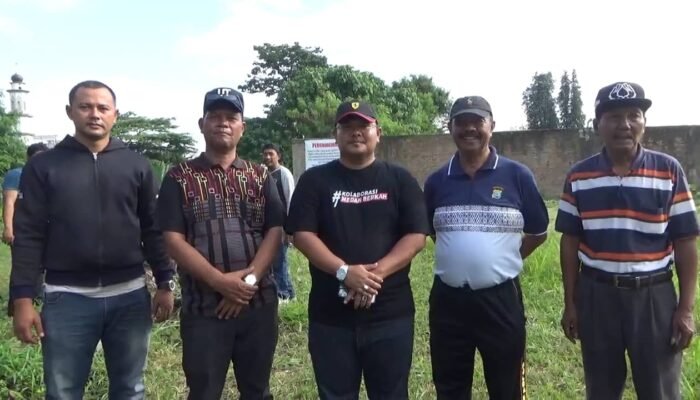 Dihadiri Camat Medan Denai, Panitia Tanah Wakaf Gelar Gotong Royong, Baharuddin : Arahan Wali Kota Medan Dekat Dengan Masyarakat Berikan Pelayanan Prima