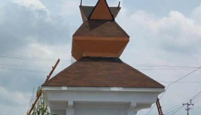 Daniel Pinem Minta Ornamen Kepala Kerbau Diletakkan di Atas Gapura Medan Tuntungan