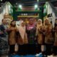 Ketua Dekranasda Langkat Endang Syah Afandin bersama jajaran saat menghadiri acara INACRAFT, Rabu (1/3/2023). (Foto : Ist).