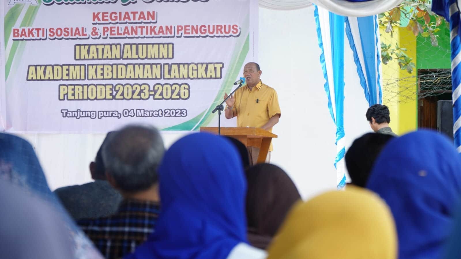 Plt Bupati Langkat saat pidato sambutan. (Foto : ist).