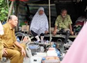 Plt Bupati Langkat Syah Afandin Tinjau Bedah Rumah Tak Layak Huni Masyarakat Desa Suka Mulya