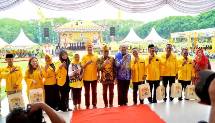 Musa Rajekhsah Melantik DPD Golkar Langkat, Syah Afandin Pesankan Jaga Kekompakan