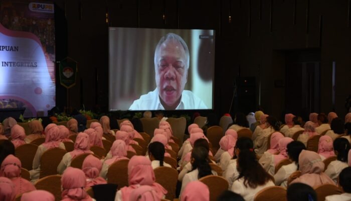 Menteri PUPR Ingatkan Peran Istri Sebagai Benteng Pencegahan Korupsi