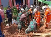 Prajurit Kodam I/BB Terus Berjibaku Cari Korban Longsor Serasan