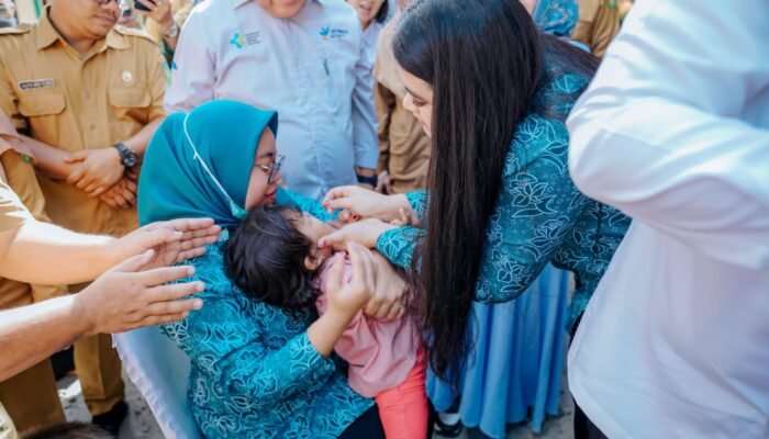 Melihat Strategi & Komitmen Bobby Nasution, Capaian Imunisasi Polio Melebihi Target