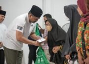Wali Kota Distribusikan Zakat ASN Pemko Medan pada Ribuan Warga Kurang Mampu