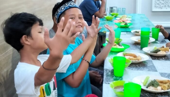 Indahnya Momen Buka Puasa di Masjid Jami’ Jalan Karya Medan