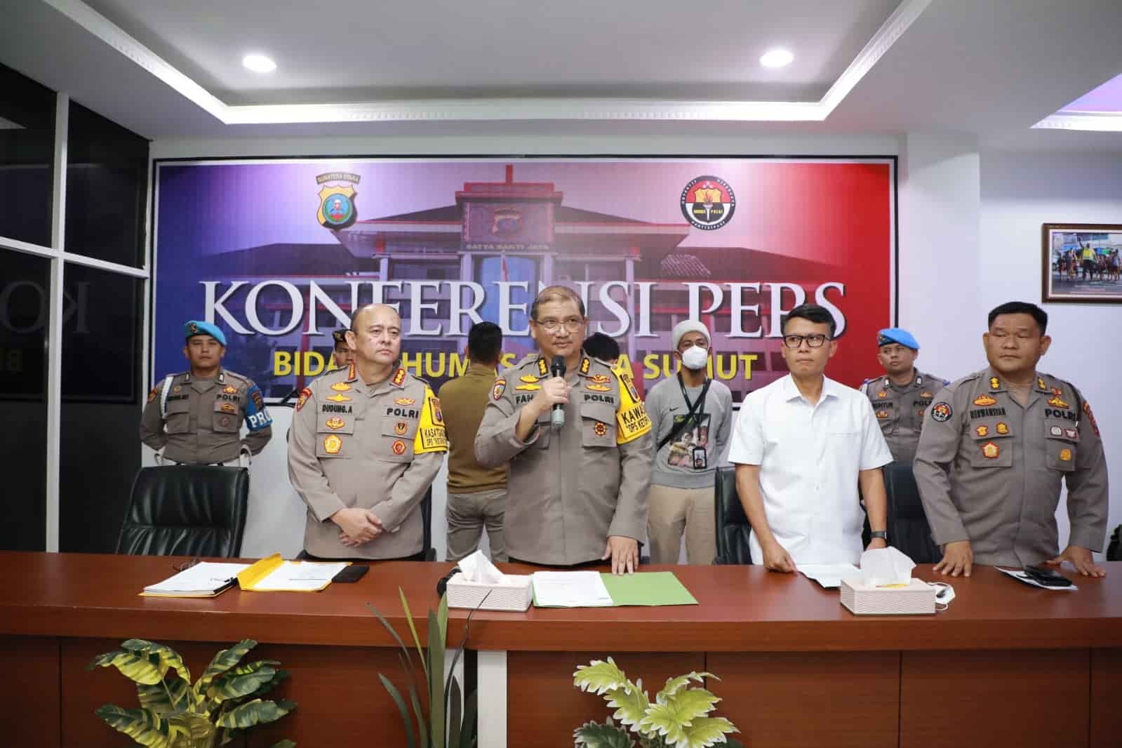 Konfetensi pers di Polda Sumut, Rabu (26/4/2023). (Foto : tim).