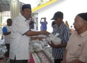 Plt Bupati Langkat Peduli Kaum Dhuafa dengan Beri Bantuan 500 Paket Sembako