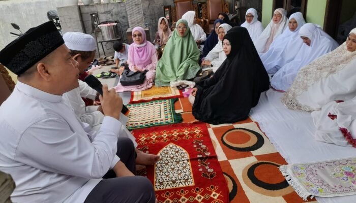 Wasekjen DPP Partai Golkar Jadi Pembimbing Salat Tasbih Bersama Ibu Pengajian Nurul Muttaqin