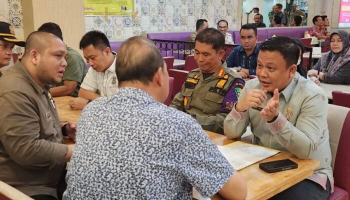 Kepala Bapenda Medan Jemput Tunggakan Pajak Hotel Madani dan Bakso Lapangan Tembak