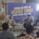 Keterangan foto : Kordinator Forum Aktivis 98 (paling kiri baju batik abu abu) saat menjadi Nara sumber dalam dialog tokoh yang selenggarakan forum aktivis 98, (25/6/2023)