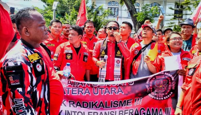 Pemuda Batak Bersatu Unjuk Rasa di Empat Tempat Vital Kota Medan