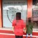 Keterangan foto: Ibu korban dan korban saat di Polrestabes Medan, (02/07/2023). (Foto: ist).