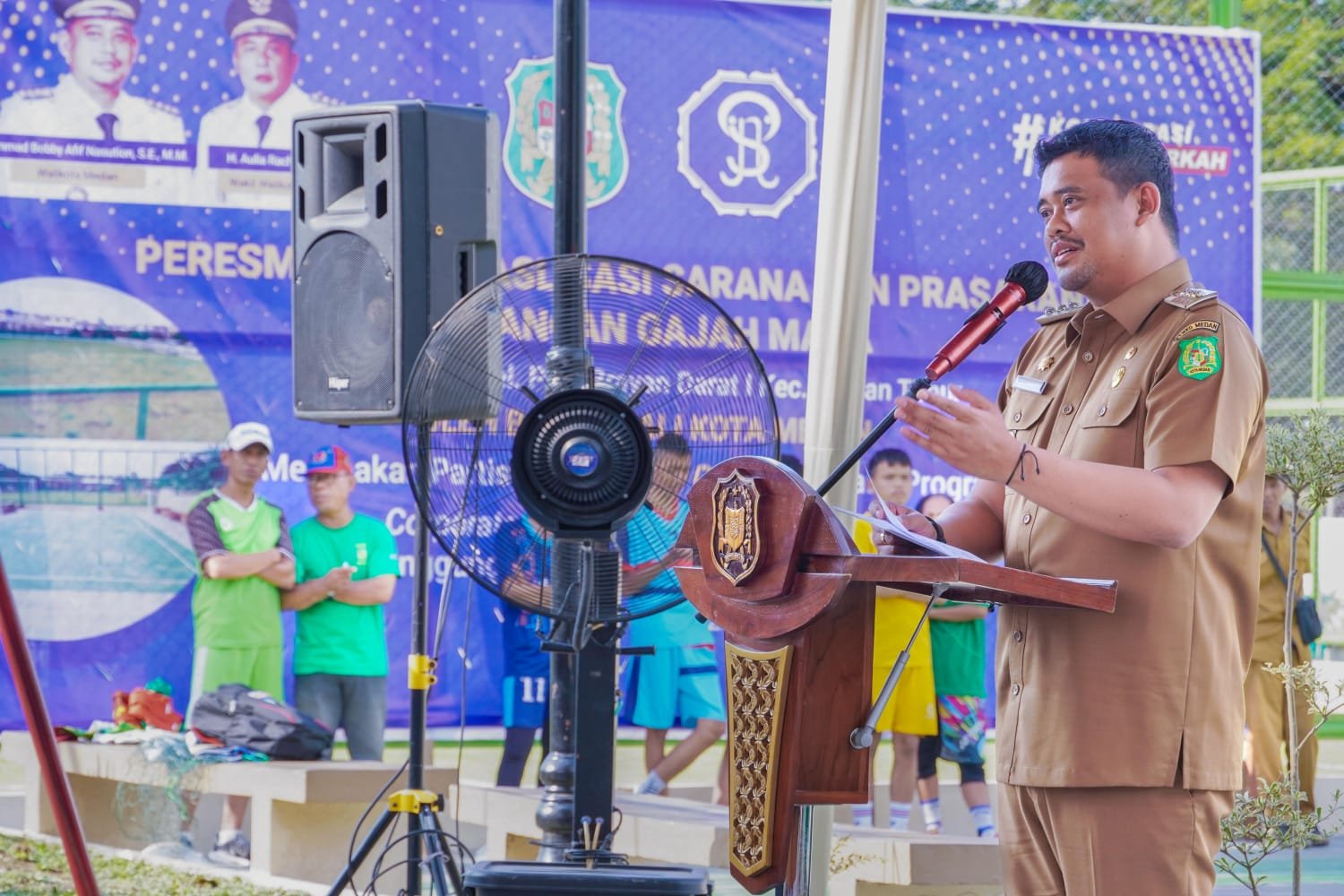 Keterangan foto: Wali Kota Medan Bobby Nst saat pidato sambutan peresmian Lapangan Gajah Mada, Senin (10/7/2023).