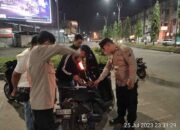 Antisipasi Kejahatan Jalanan, Polsek Delitua Patroli Sambangi Objek Vital dan Perumahan Warga