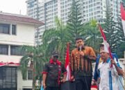 Aksi Damai Depan Balai Kota, Wali Kota Medan Naik Mobil Komando Terima Aspirasi Ratusan Pekerja