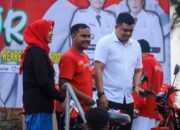 Senyum Bahagia Warga Medan Amplas dapat Hadiah Sepeda Listrik dari Wali Kota Medan