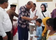 Syah Afandin Bersama FSKS Memberikan Santunan Kepada 50 Orang Anak Yatim