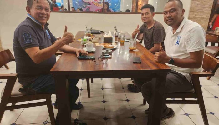 Wakil Ketua DPRD Sibolga Jamil Datangkan Distributor Garam Asal Madura Demi Mengatasi Kelangkaan