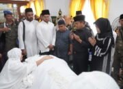 Pj Gubernur Sumut Hassanudin Lepas Jenazah Syamsul Arifin
