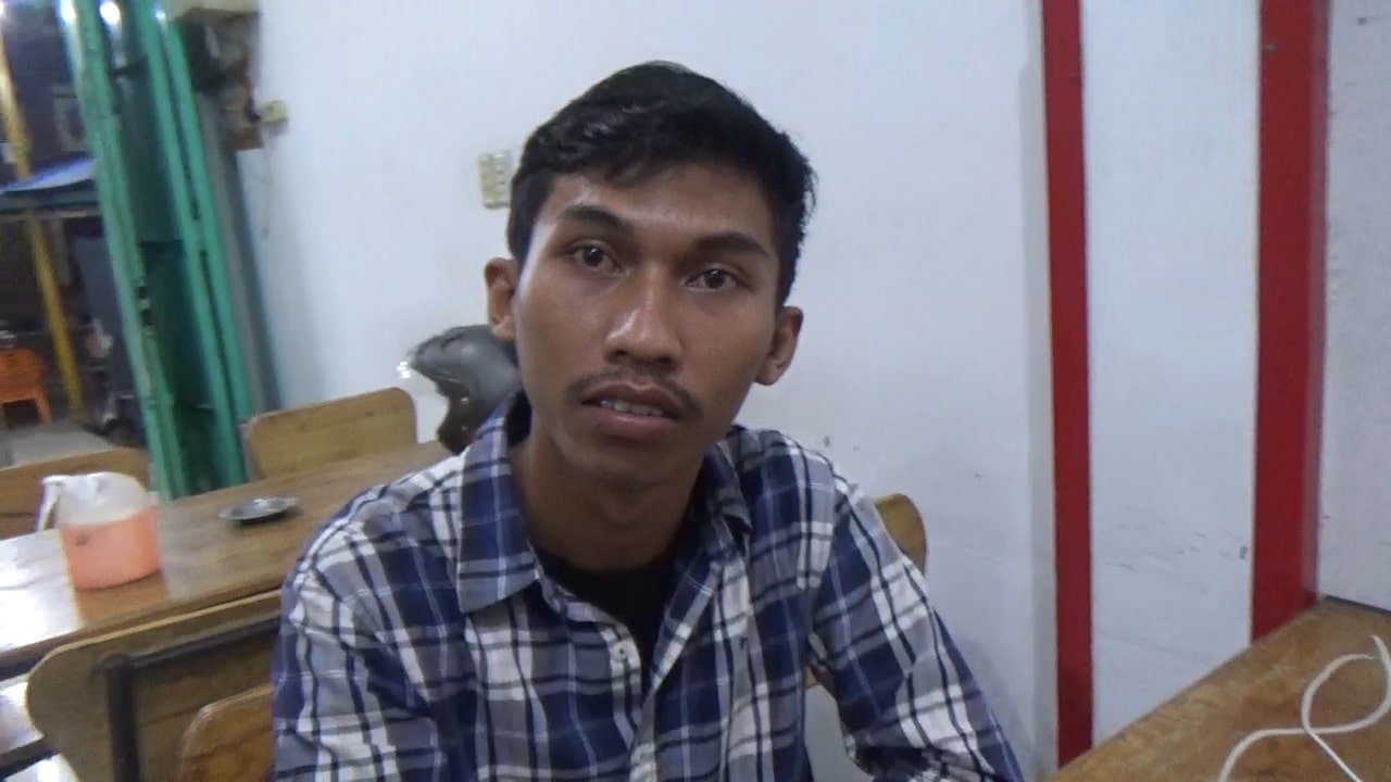Foto: Ketua Himalaya Sumut, Bayu Sumantri saat wawancara dengan awak media disalah satu cafe di Kota Medan, Sabtu (28/10/23). (kedannews.com/aris).