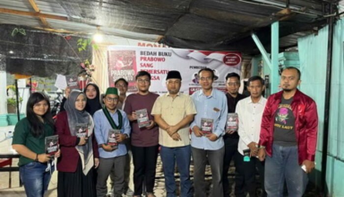 Mahasiswa Lintas Organisasi Bedah Buku Prabowo Sang Pemersatu Bangsa