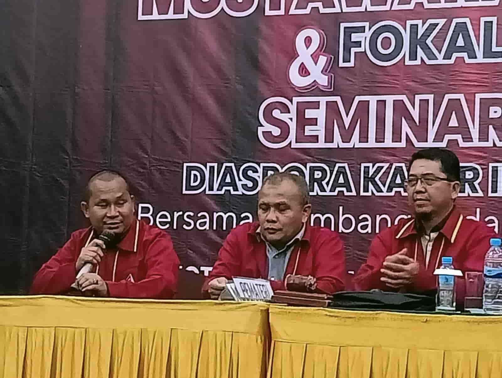 Foto: Wakil Ketua DPRD Sumut Rahmansyah Sibarani saat pidato paparan pada pemilihan Fokal IMM Sumut Periode 2023-2026 di Hotel Madani Jalan Sisingamangaraja Kota Medan, Minggu (19/11/2023). (kedannews.com/ist).