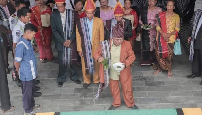 Ritual Hahomion Awali Pengoperasian Pelabuhan Paropo Batu Horbo dan KMP Jurung-Jurung 