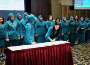 Kahiyang Ayu Dikukuhkan Menjadi Pembina Posyandu Kota Medan