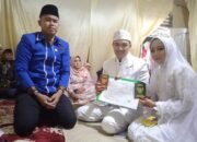 KUA Sidikalang Serahkan Adminduk Kedua Mempelai Usai Akad Nikah