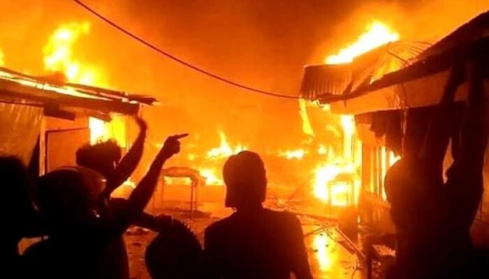11 Rumah di Jalan Garu I Medan Ludes Terbakar