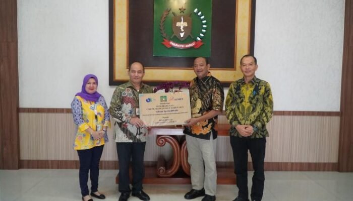 Pemkab Langkat Terima CSR dari Bank Sumut