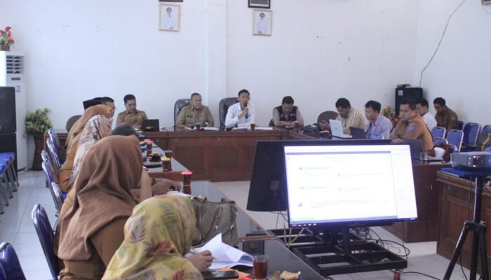 Plt Kadis Pangan Labuhanbatu Pimpin Rapat Verifikasi dan Validasi Data Bantuan Pangan 