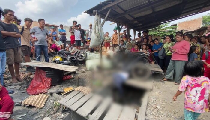 Pengendara Sepeda Motor Ditabrak Kereta Api di Perlintasan Tanpa Palang Pintu di Medan