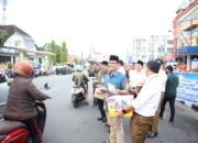 Bank Sumut dan SMSI Berbagi Takjil Gratis di Jalan Merdeka Sianțar