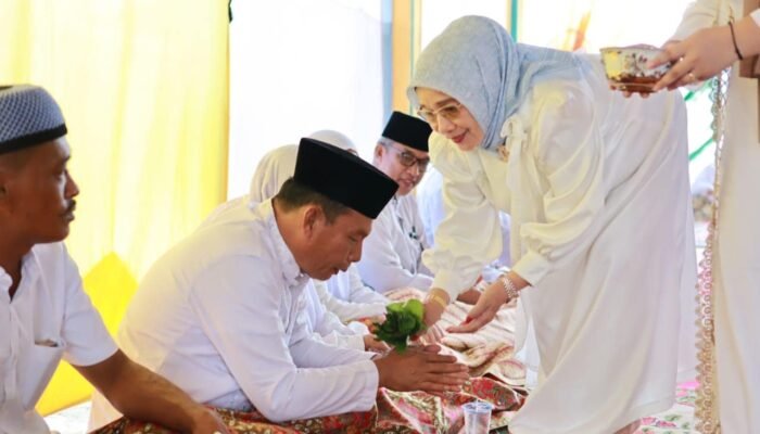 Plt. Bupati Labuhanbatu Tepung Tawari Calon Jamaah Haji