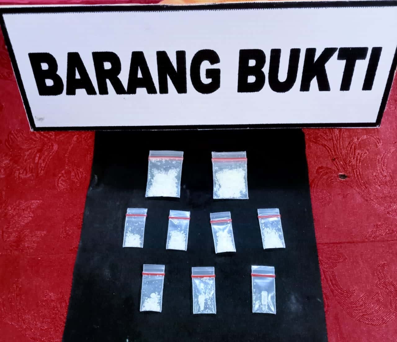 Barang bukti Sabu saat di sita dari kedua pelaku, Minggu (12/05/2024). (kedannews.com/ist)