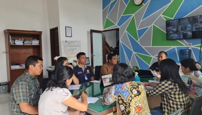 Kadis Dukcapil Dairi Pimpin Rapat Persiapan Penilaian Ombudsman, Kemenpanrb dan PPDB TP 2024/2025