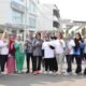 Plt. Bupati Labuhanbatu Hj. Ellya Rosa Siregar, S.Pd, MM Saat Mengikuti CFD di Bundaran Tugu Simpang Enam, Minggu (19/5/2024). (kedannews.com/ist)