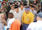 Bobby Nasution Kenakan Busana Adat Melayu di Halal Bihalal Pemkab Langkat, PJ Bupati Langkat Sambut dengan Senyum Bahagia