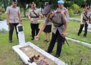 Kapolres Dairi Pimpin Upacara Ziarah Rombongan dan Tabur Bunga di Taman Makam Pahlawan