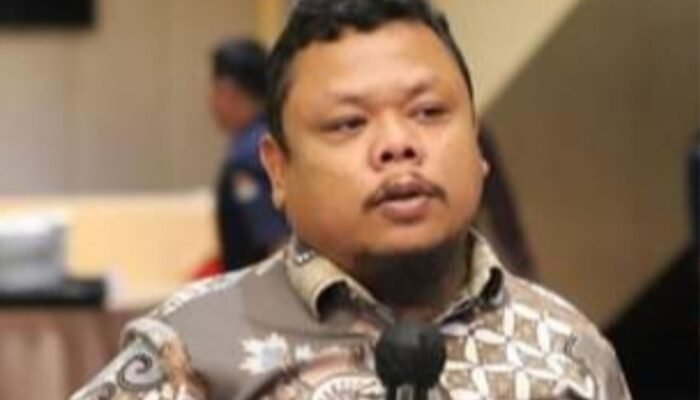 Hari Pertama Pendaftaran Pilkada Medan Kosong: KPU Serukan Calon untuk Daftar Segera