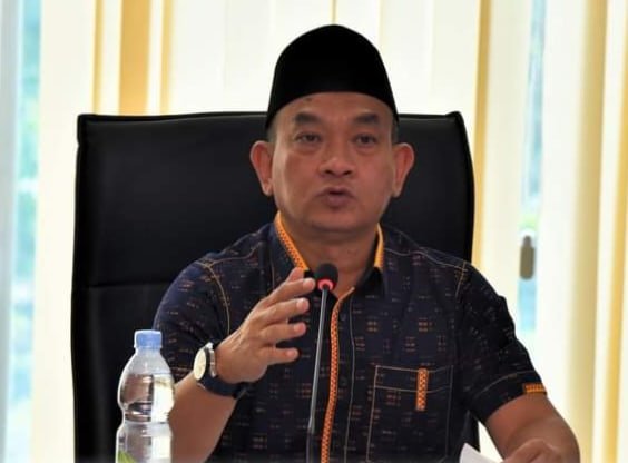 Foto : Ketua Bapemperda DPRD Kota Medan, Dedy Aksyari Nasution pimpin Rapat Bapemperda Kota Medan. (ist/Menarapos.id)