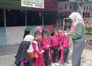 Dinas Dukcapil Bagikan KIA Anak-Anak PAUD KB Bersama Desa Bunturaja
