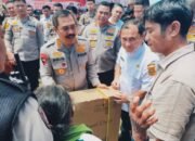 Wakapolri Lakukan Kunjungan Kerja di Kabupaten Dairi Bagikan 10000 Paket Sembako