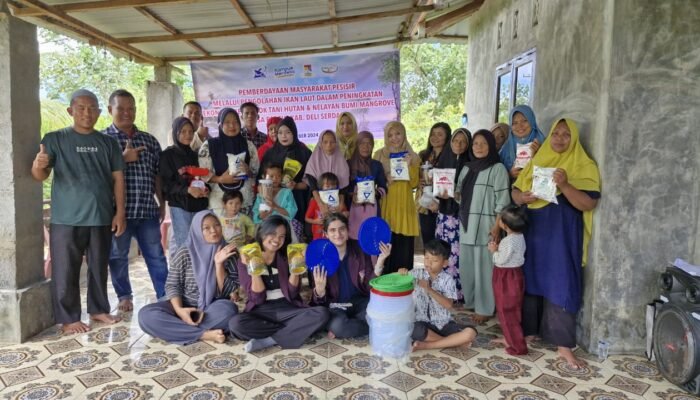 Tim Dosen FE UNPRI Medan Gelar Pemberdayaan Masyarakat Pesisir Melalui Pengolahan Ikan Laut