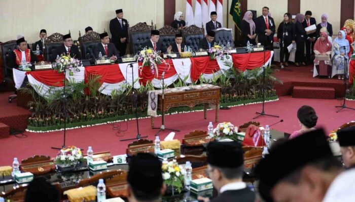 DPRD Kota Medan 2024-2029 Resmi Dilantik: 50 Anggota Baru Siap Wujudkan Terobosan dan Kemajuan, Hasyim Tegaskan Ini Adalah Babak Baru!