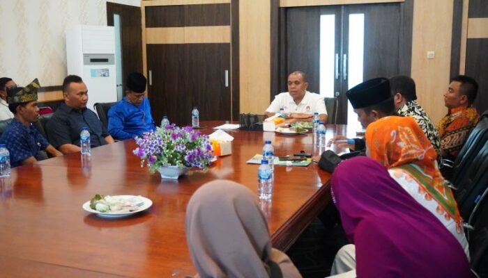 Pj Bupati Langkat Tuntut Bukti Kuat Dugaan Perselingkuhan Kades Serapuh Asli dari Masyarakat