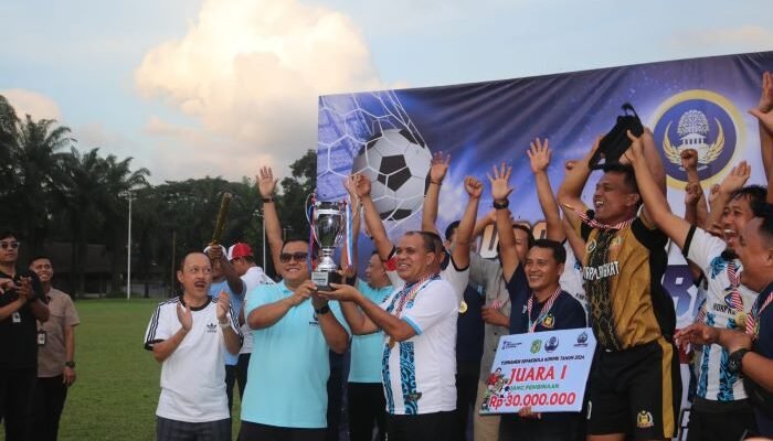 Kejutan di Turnamen Sepakbola: Korpri Langkat Raih Juara Pertama, Pj. Bupati Sebut Kerja Sama Tim Kunci Kemenangan